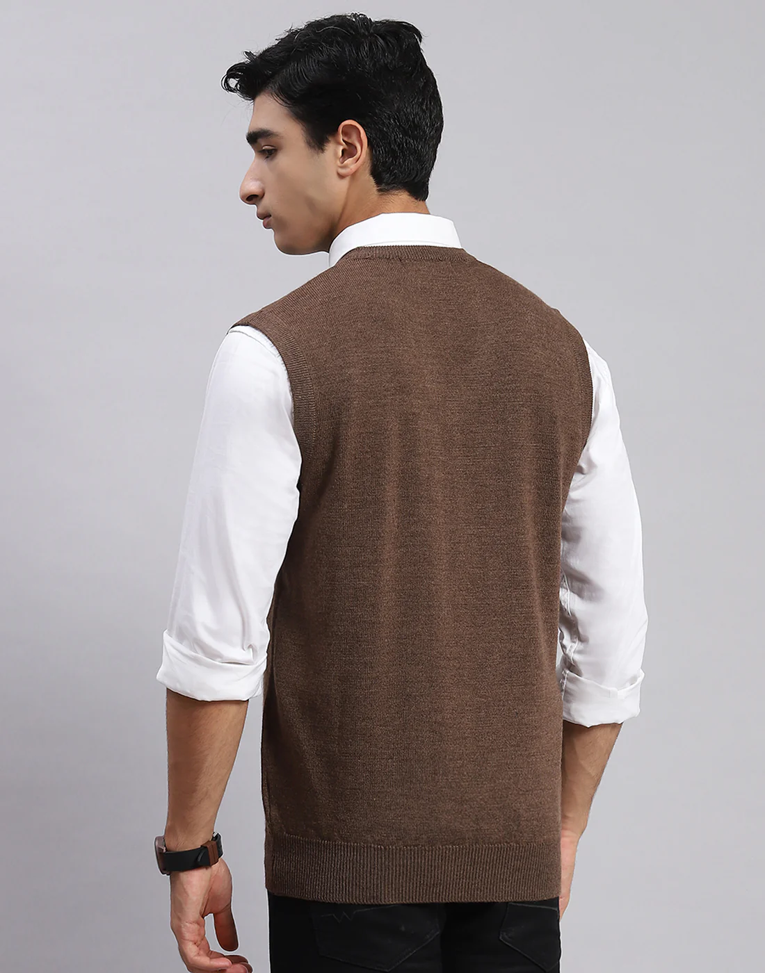 Men Brown Solid V Neck Sleeveless Sweaters/Pullovers - Image 4