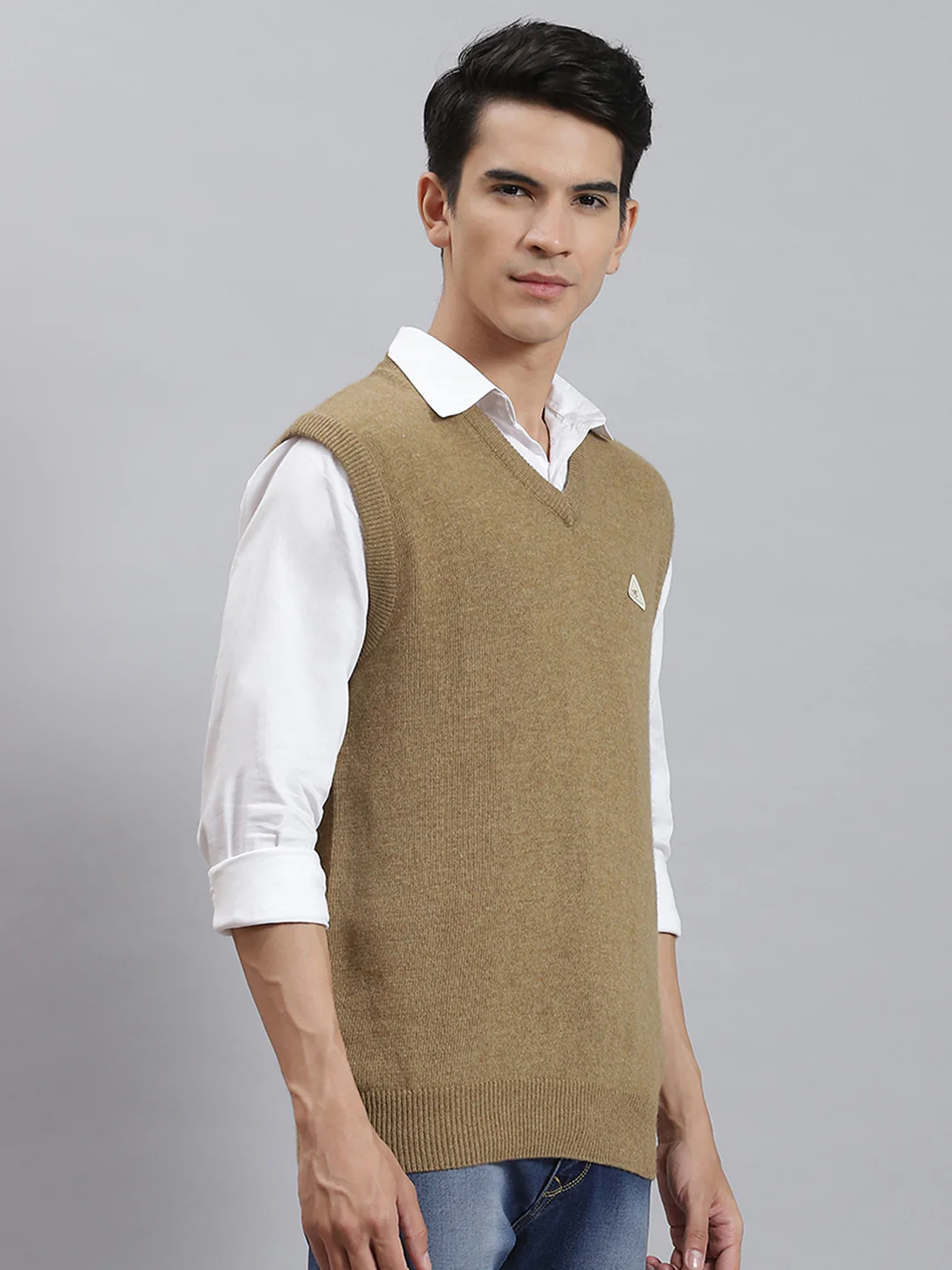 Men Brown Solid V Neck Sleeveless Sweaters/Pullovers - Image 4