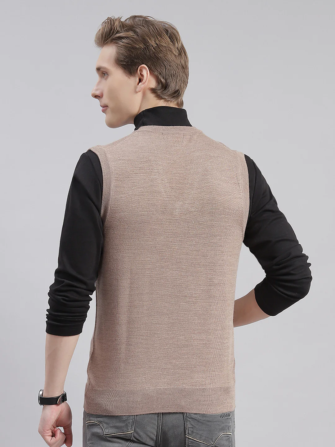 Men Brown Solid V Neck Sleeveless Sweaters/Pullovers - Image 5