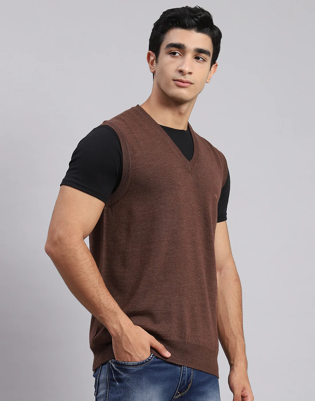 Men Brown Solid V Neck Sleeveless Sweaters/Pullovers - Image 4