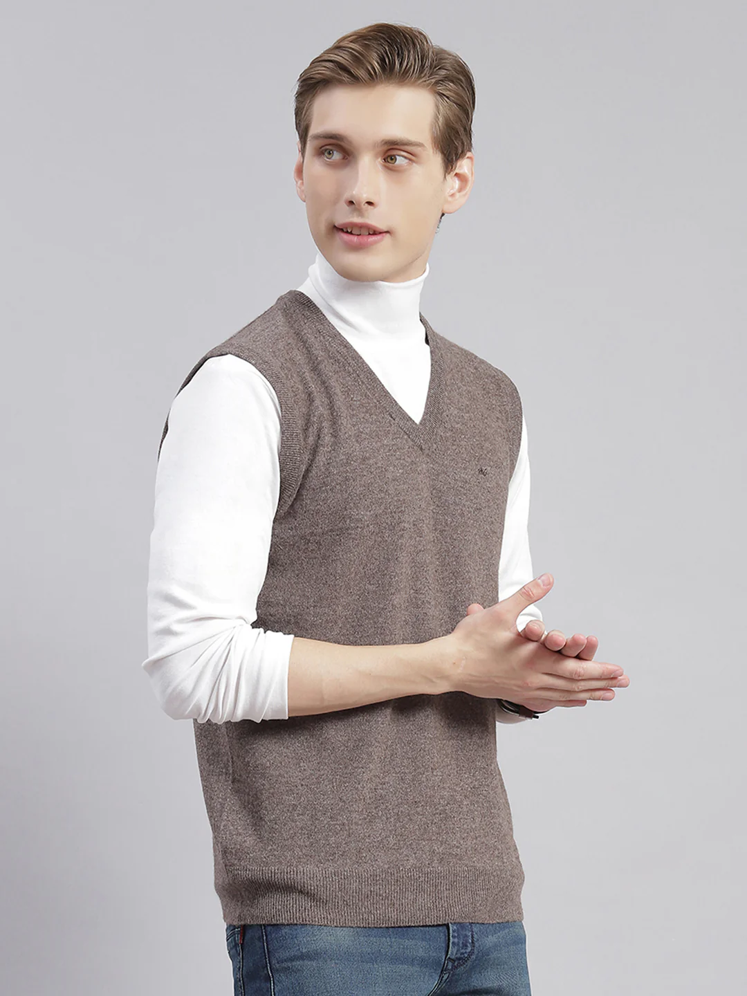 Men Brown Solid V Neck Sleeveless Sweaters/Pullovers - Image 5