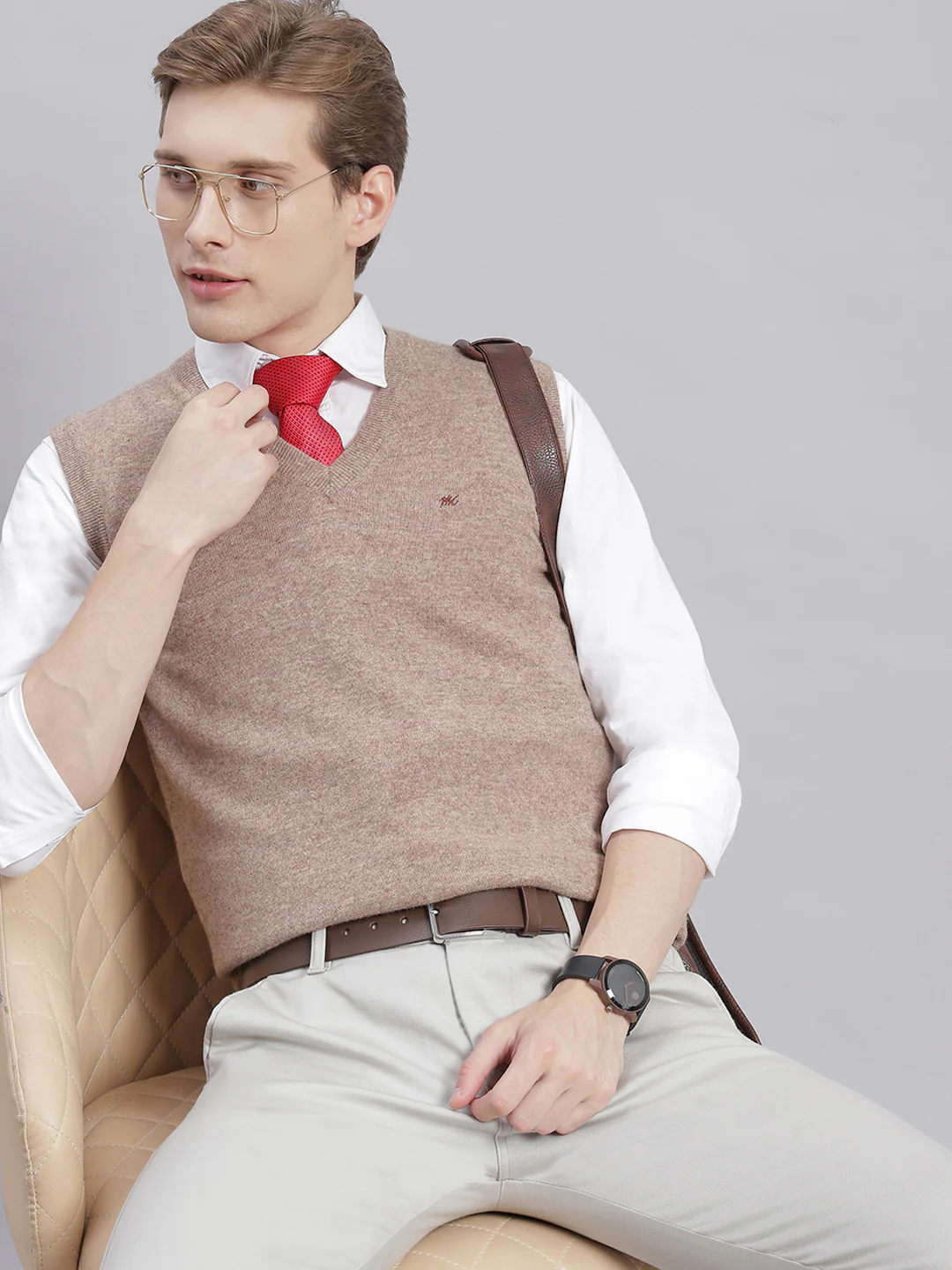 Men Brown Solid V Neck Sleeveless Sweaters/Pullovers - Image 2