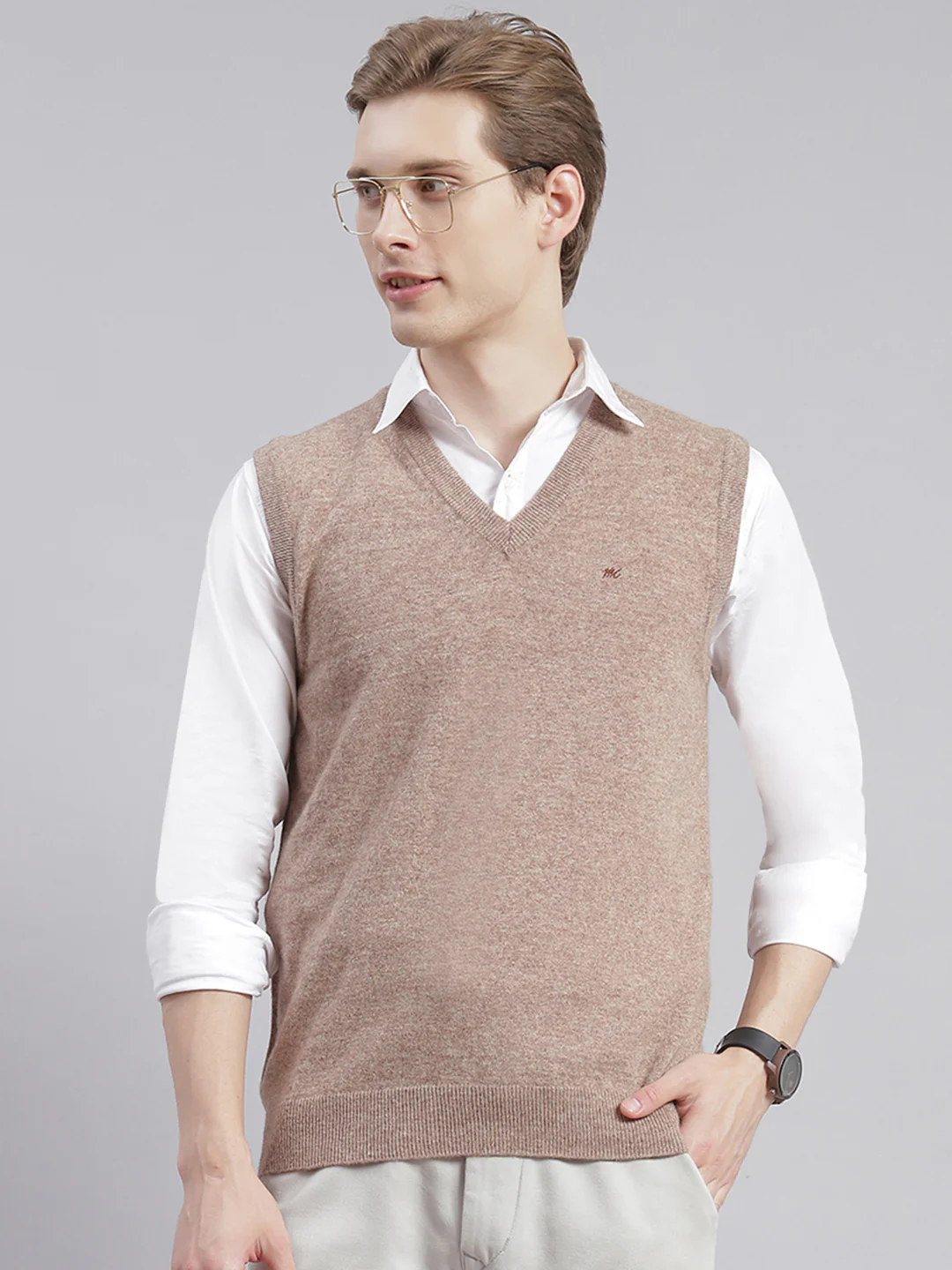 Men Brown Solid V Neck Sleeveless Sweaters/Pullovers - Image 3