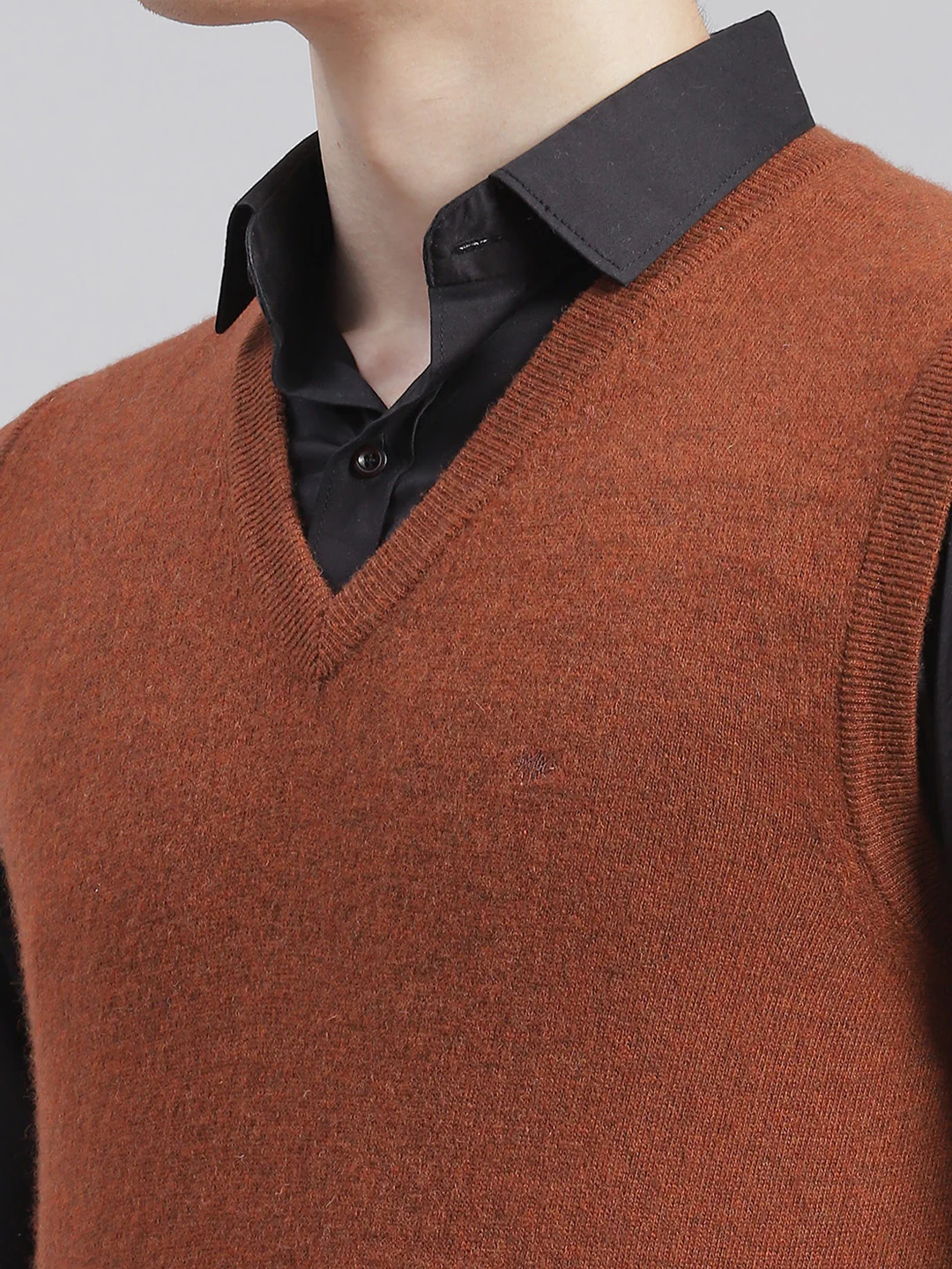 Men Brown Solid V Neck Sleeveless Sweaters/Pullovers - Image 7