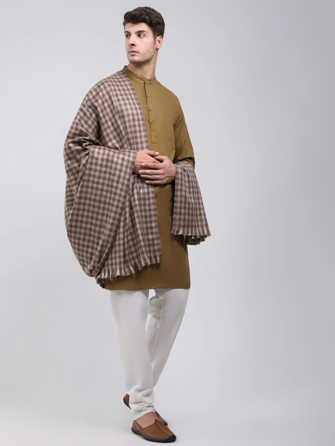 Men Brown Solid Wool Blend Lohi Shawl - Image 4