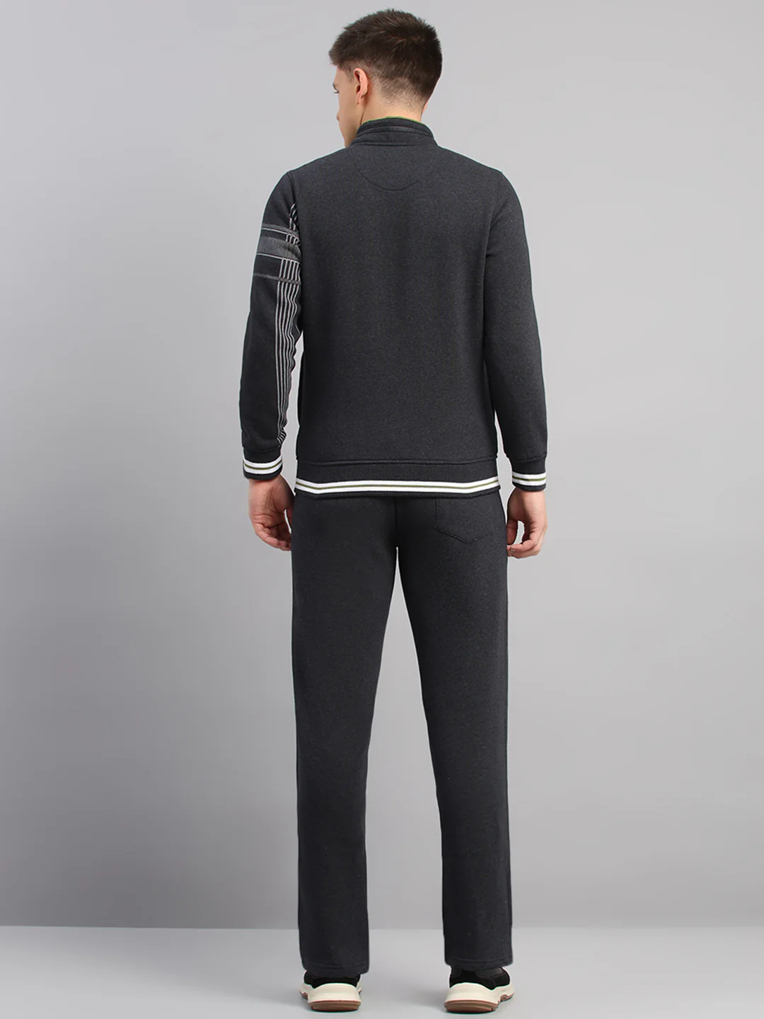 Men Charcoal Solid Collar Full Sleeve Winter Tracksuit - Image 5