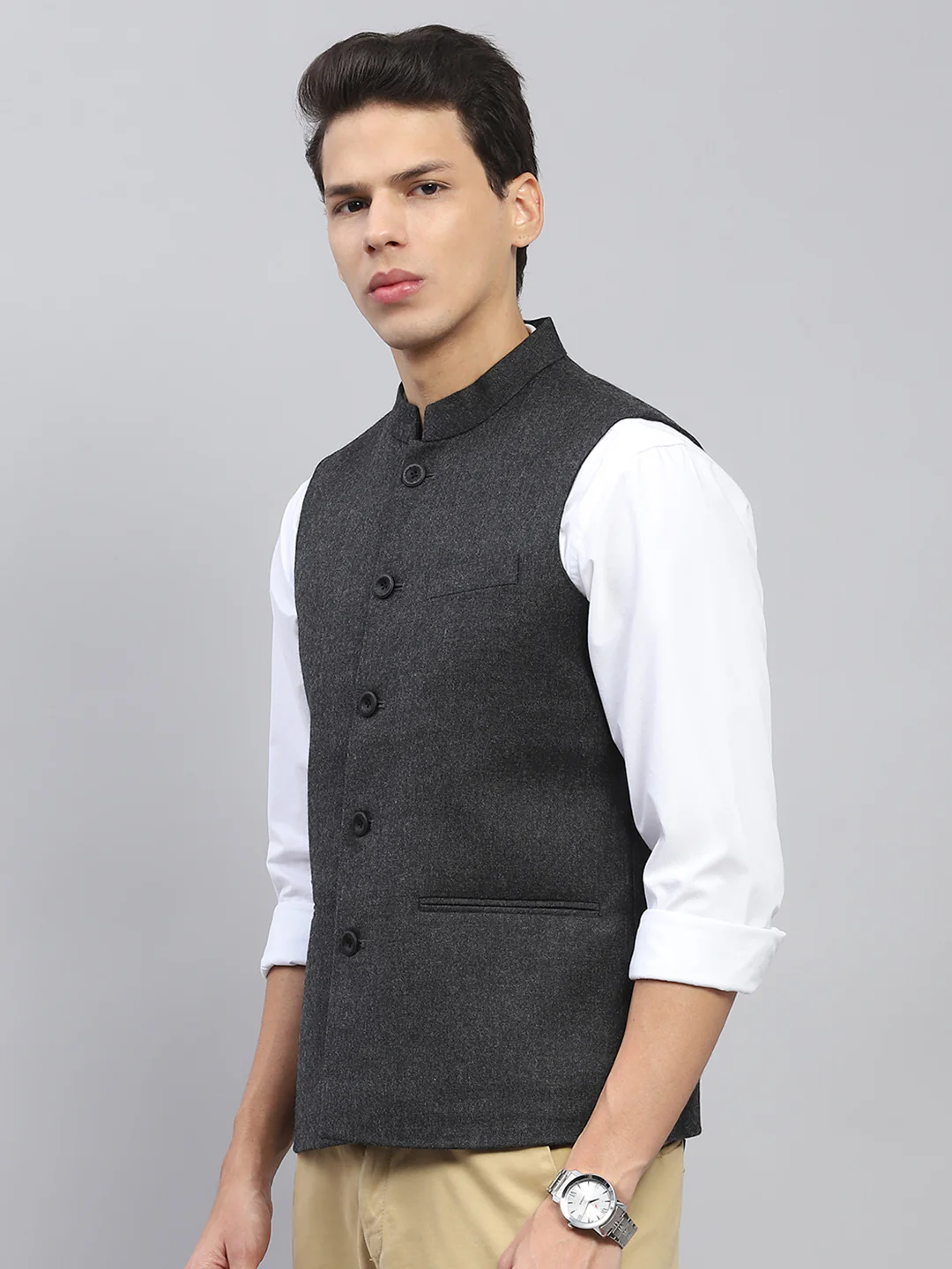 Men Charcoal Solid Mock Neck Sleeveless Jacket - Image 3