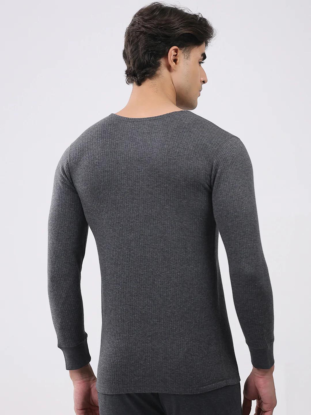 Men Charcoal Solid Round Neck Full Sleeve Thermal Vest - Image 5