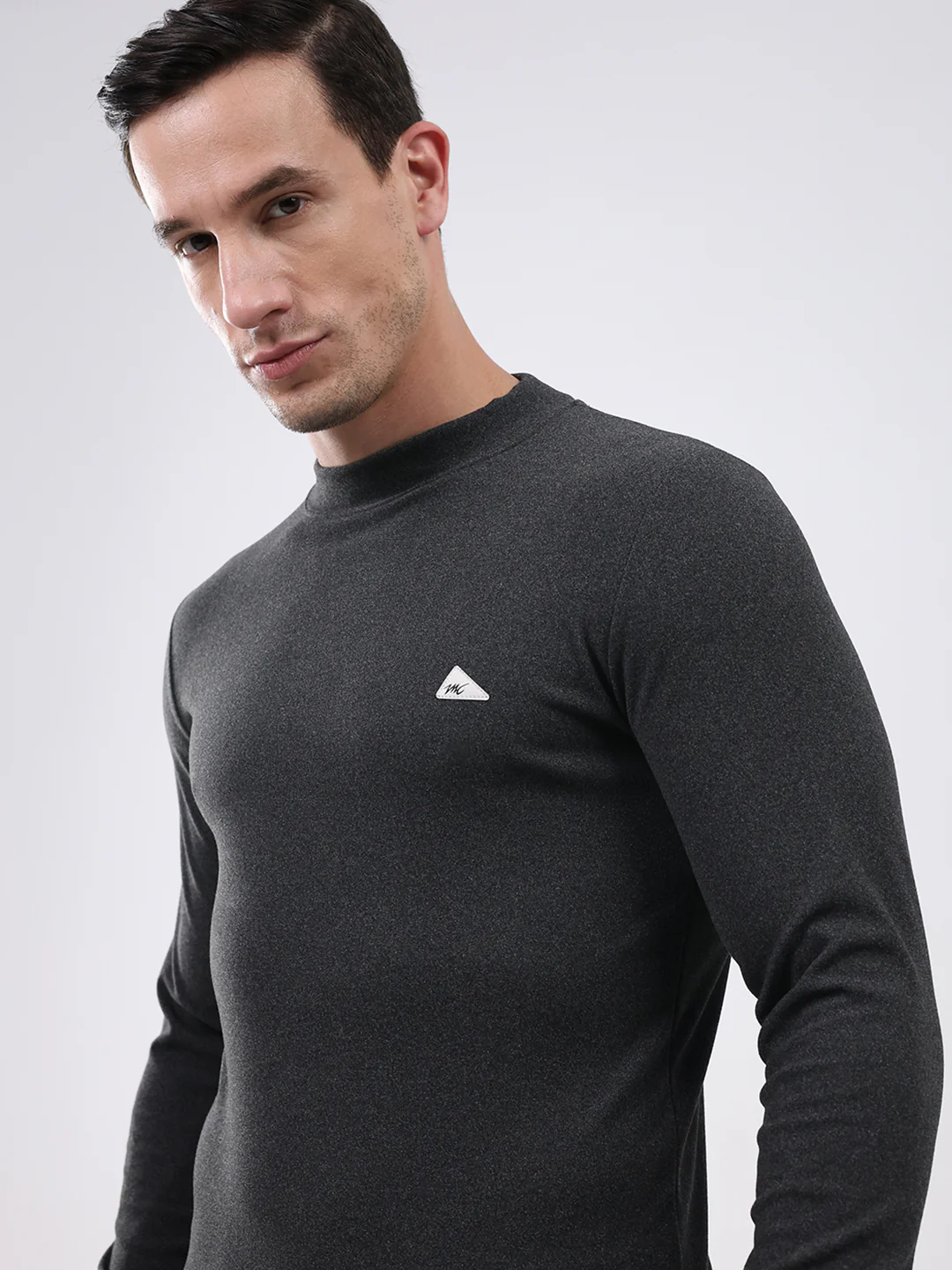 Men Charcoal Solid Round Neck Full Sleeve Winter T-Shirt - Image 7
