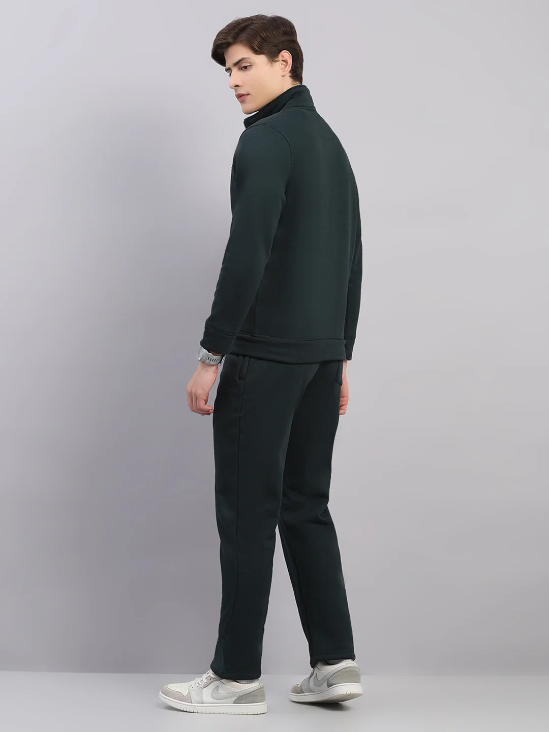 Men Olive Solid Stand Collar Full Sleeve Winter Tracksuit - Image 5