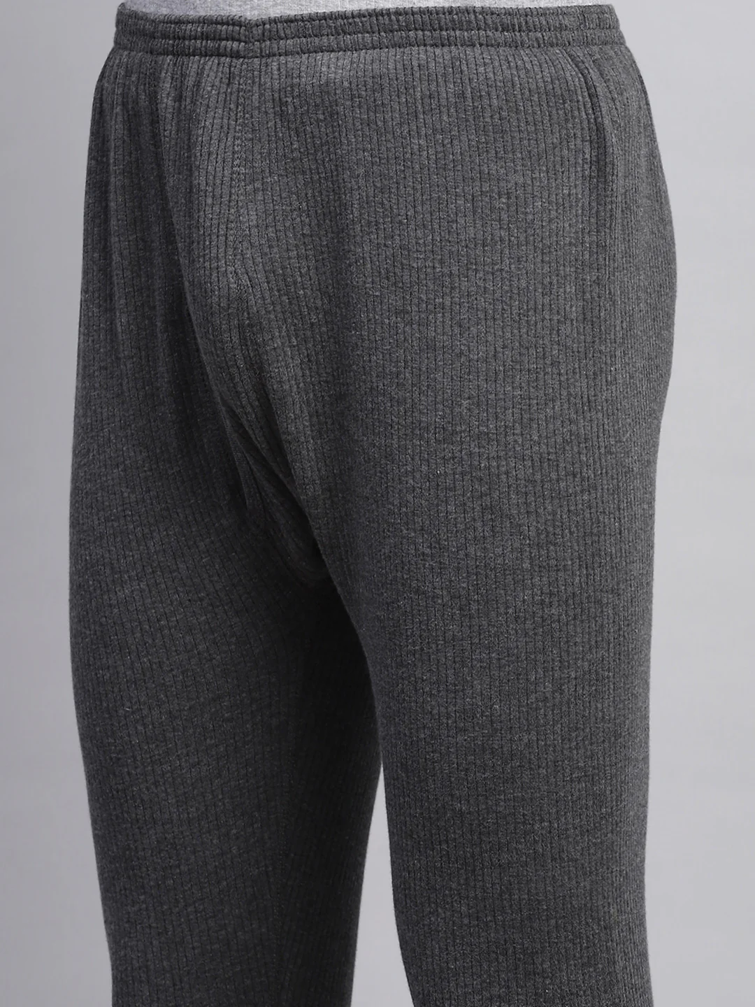 Men Charcoal Solid Thermal Lower - Image 6