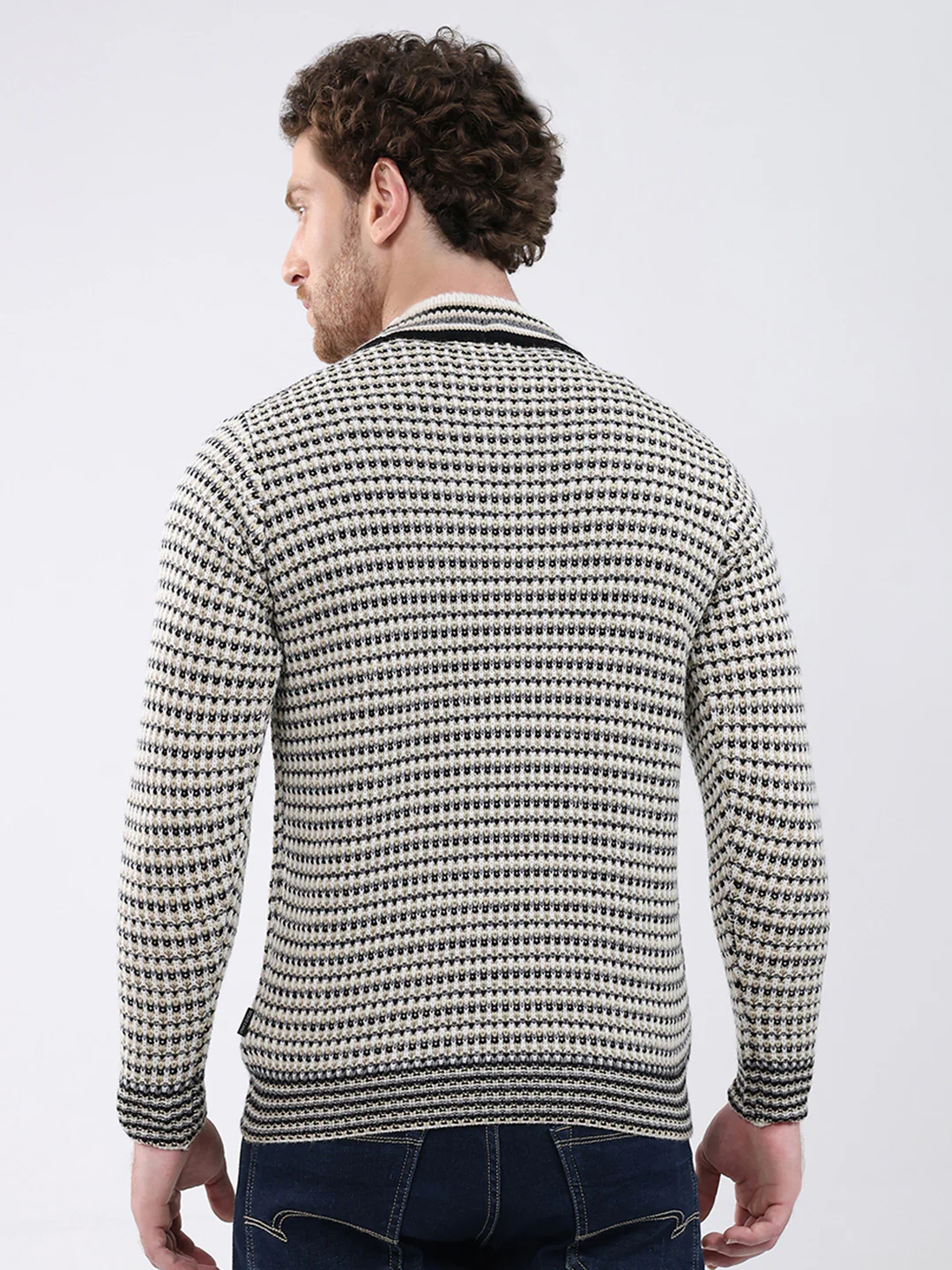 Men Cream Self Design Round Neck Full Sleeve Pullover - Image 5