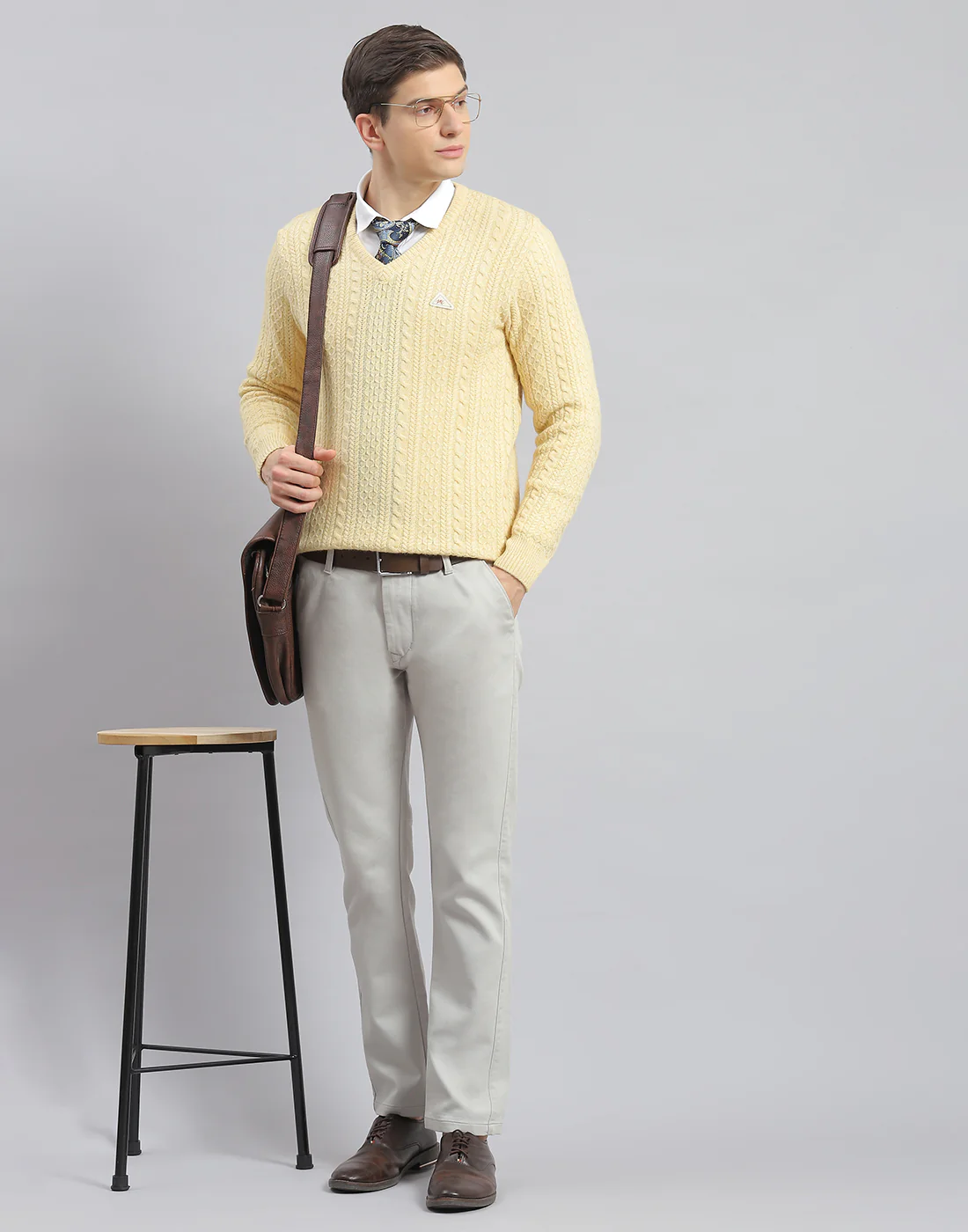 Men Cream Self Design V Neck Full Sleeve Pullover - Image 2