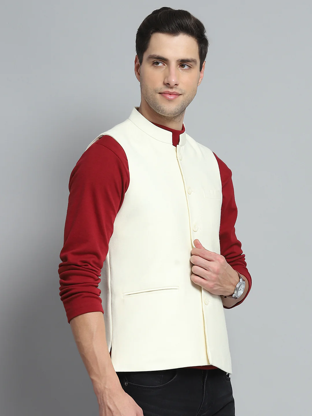 Men Cream Solid Band Collar Sleeveless Nehru Jacket - Image 4
