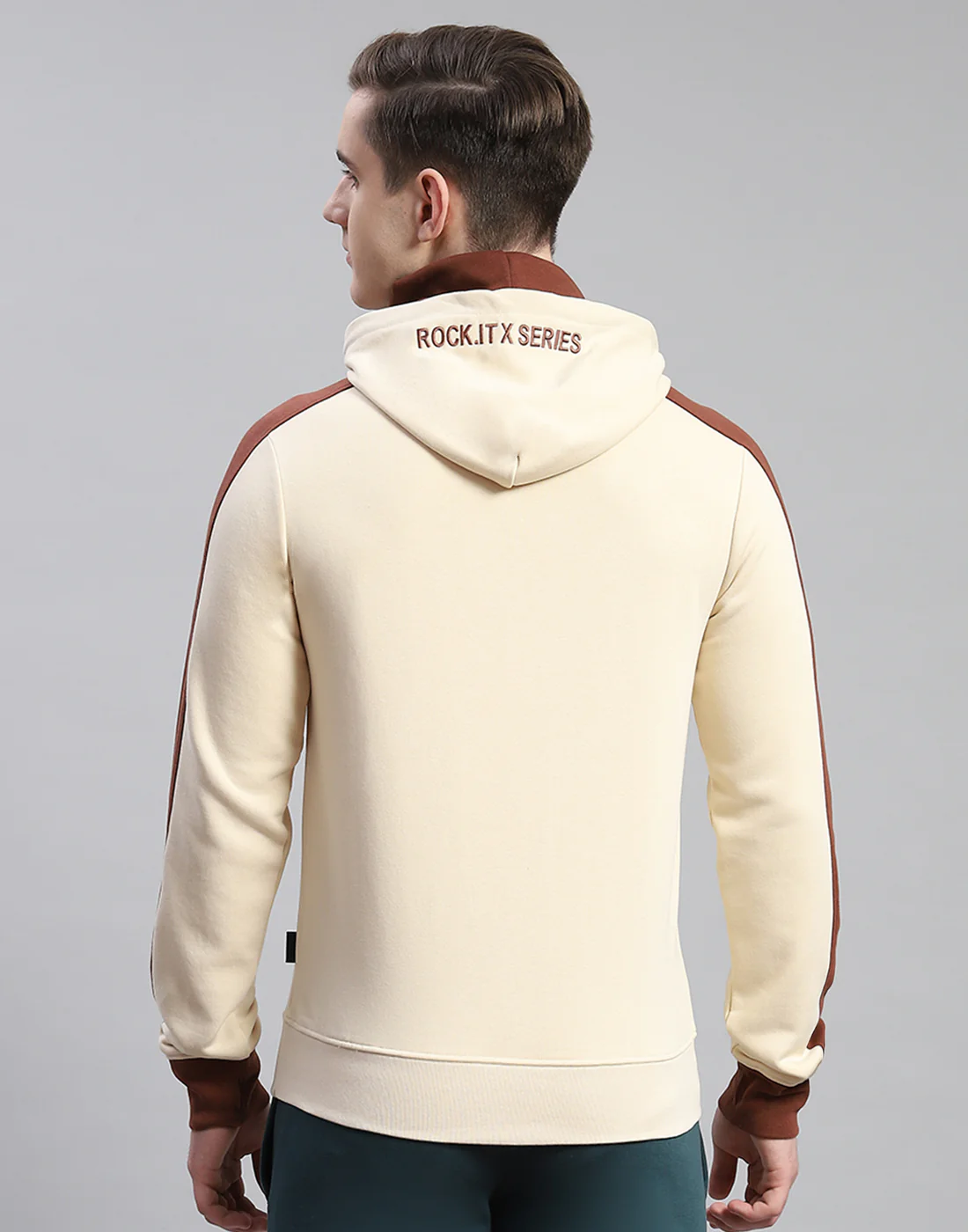 Rock.it Men Cream Solid Hooded Full Sleeve Sweatshirt - Image 6