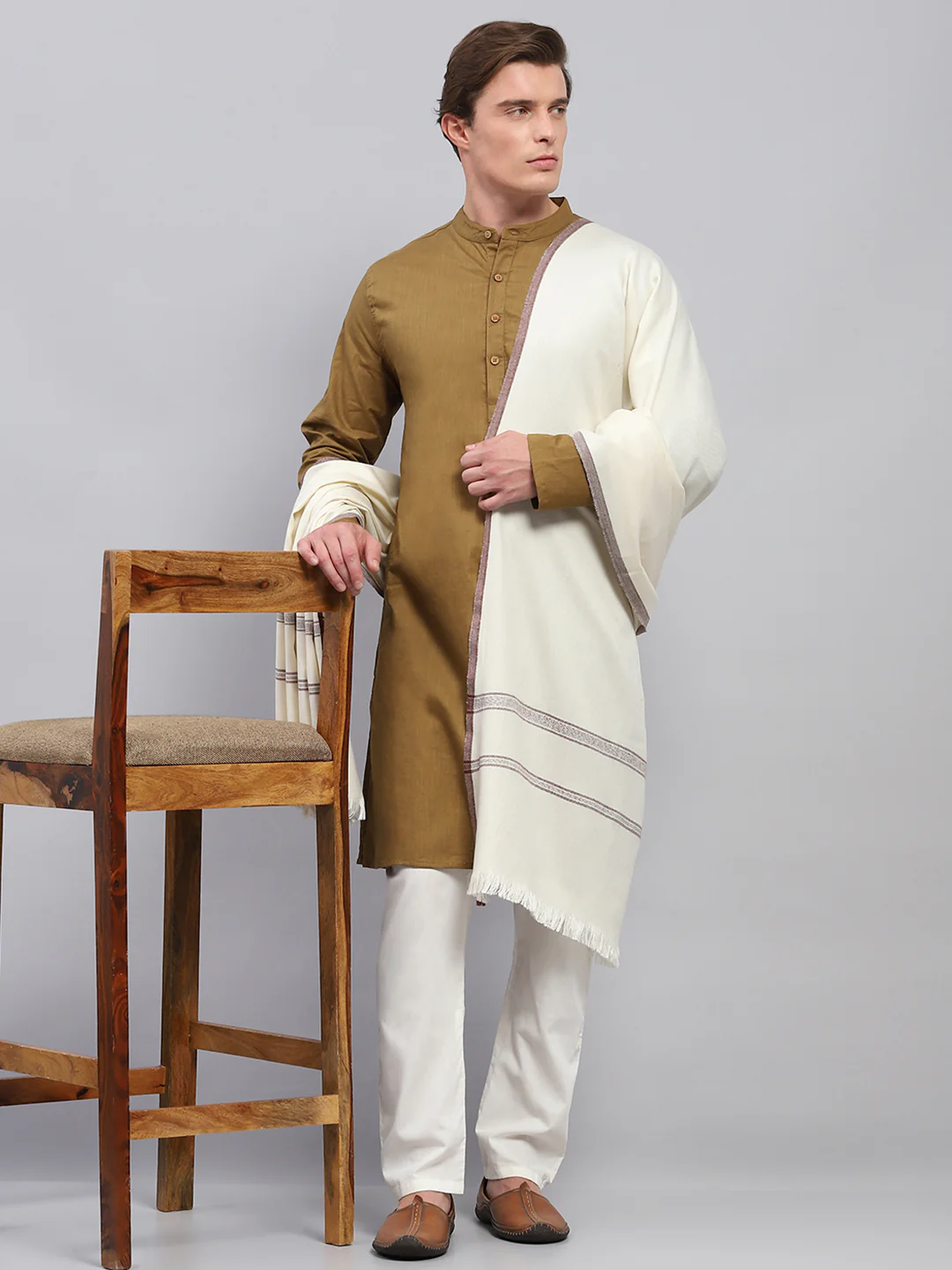 Men Cream Solid Lohi Shawl - Image 2