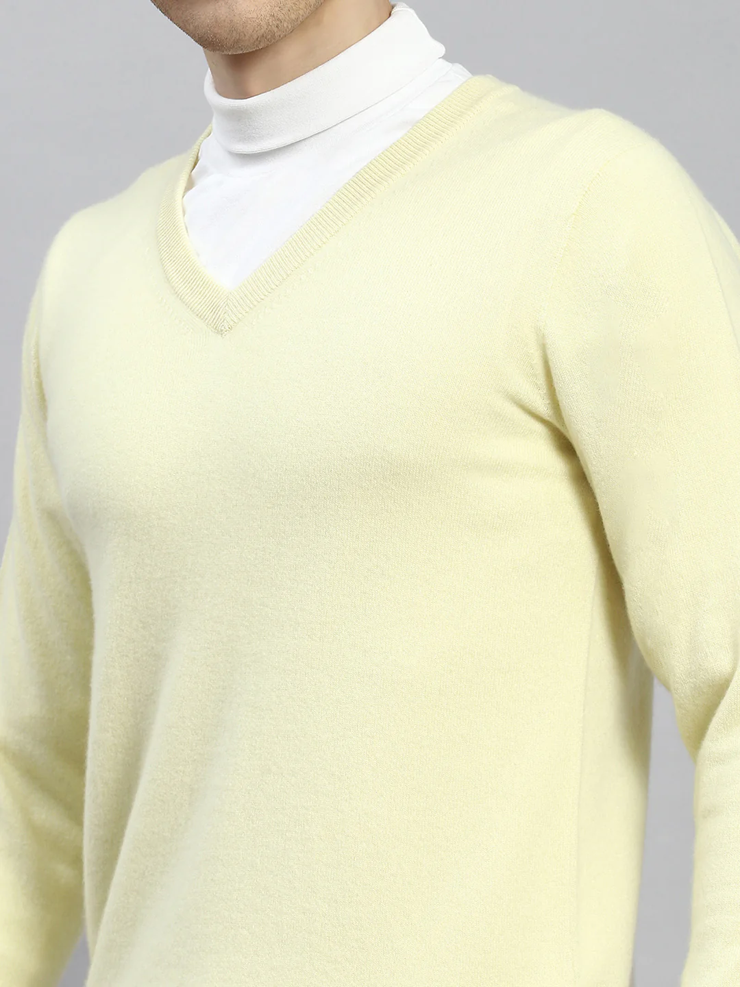 Men Cream Solid Pullover - Image 6