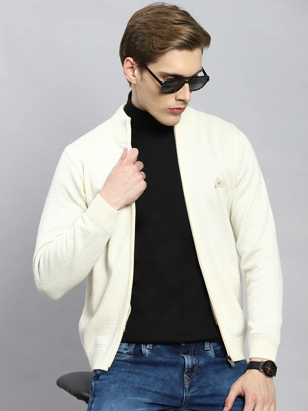 Men Cream Solid Pullover - Image 2
