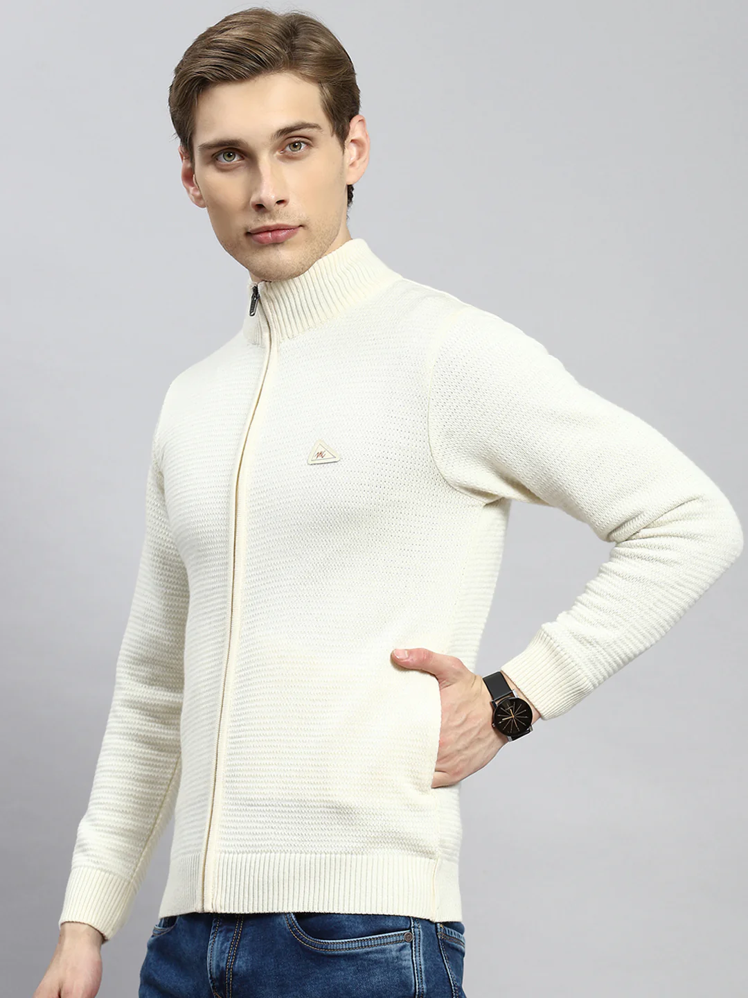 Men Cream Solid Pullover - Image 4