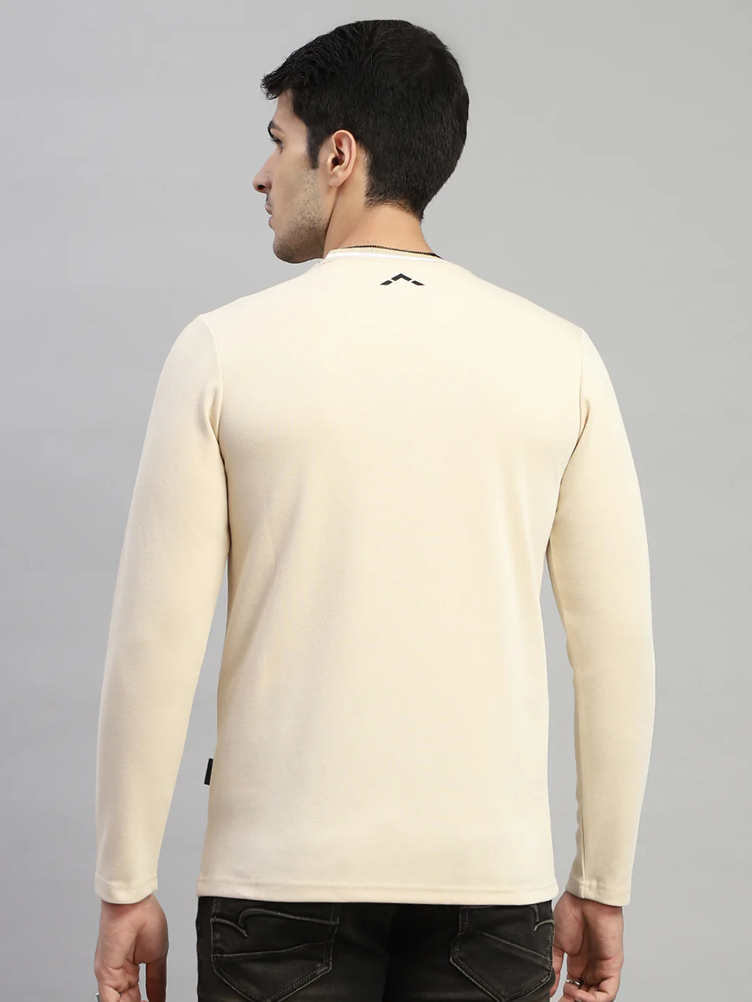 Rock.it Men Cream Solid Round Neck Full Sleeve T-Shirt - Image 5