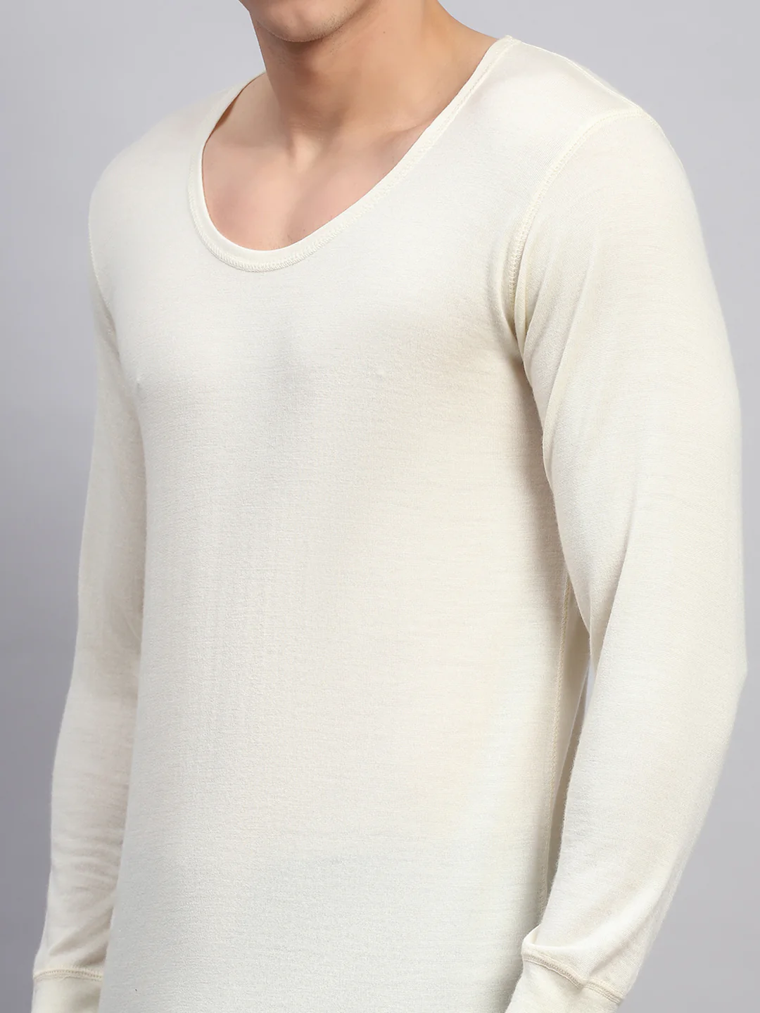 Men Cream Solid Round Neck Full Sleeve Thermal Vest - Image 6