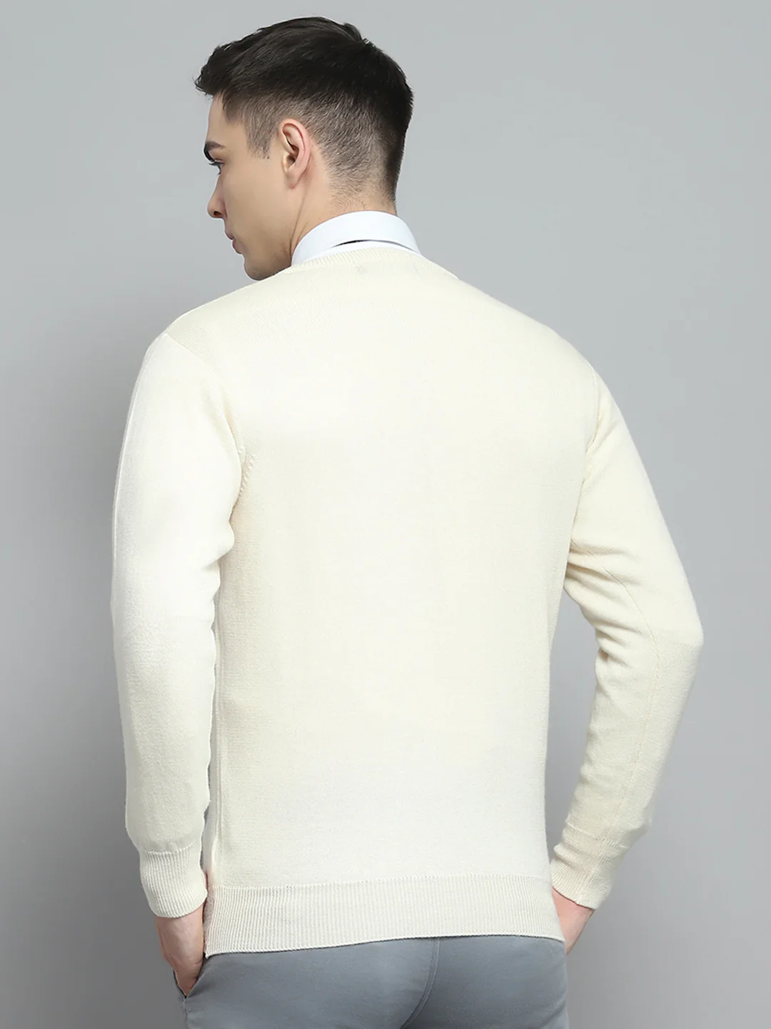 Men Cream Solid V Neck Full Sleeve Pullover - Image 5