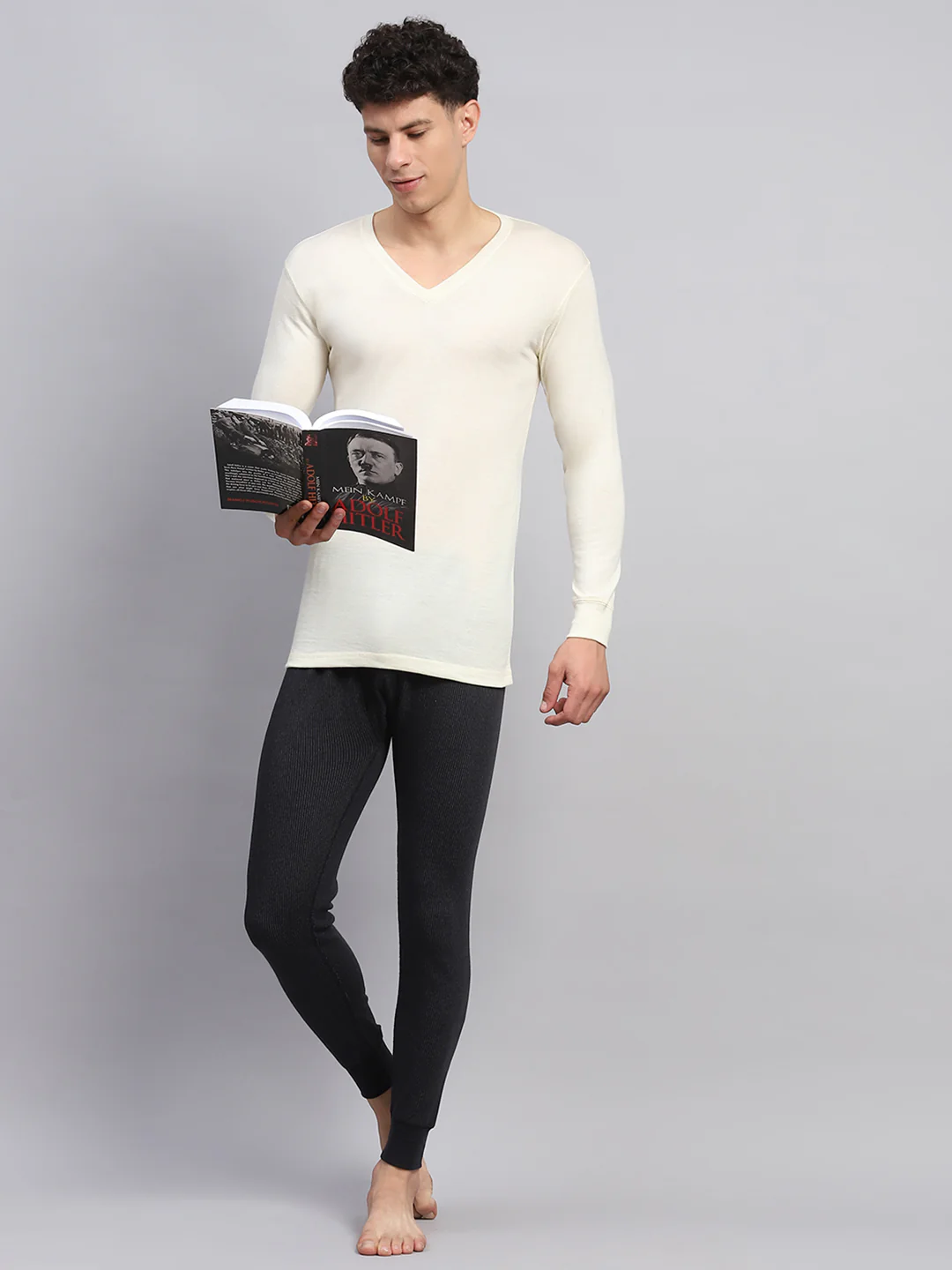 Men Cream Solid V Neck Full Sleeve Thermal Vest - Image 2