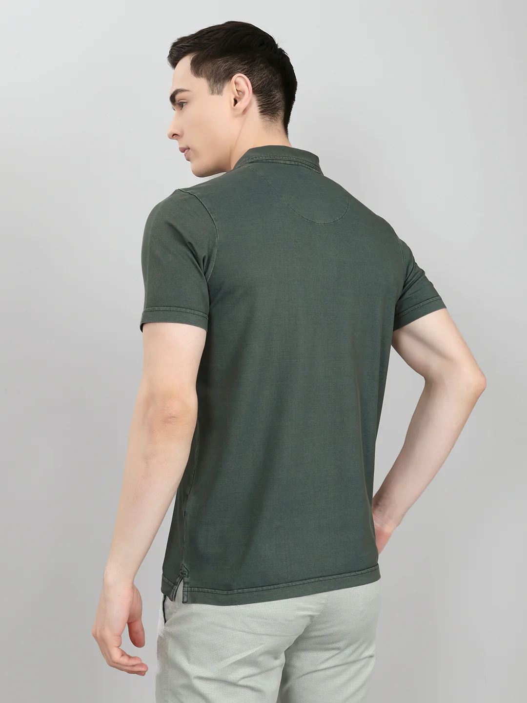 Men Dark Green Solid Collar Half Sleeve T-Shirt - Image 5