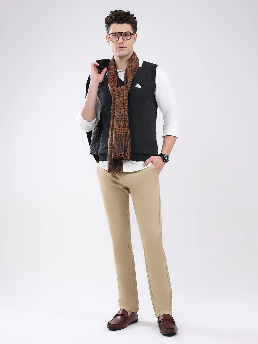 Men Dark Grey Solid V Neck Sleeveless Sweater - Image 2