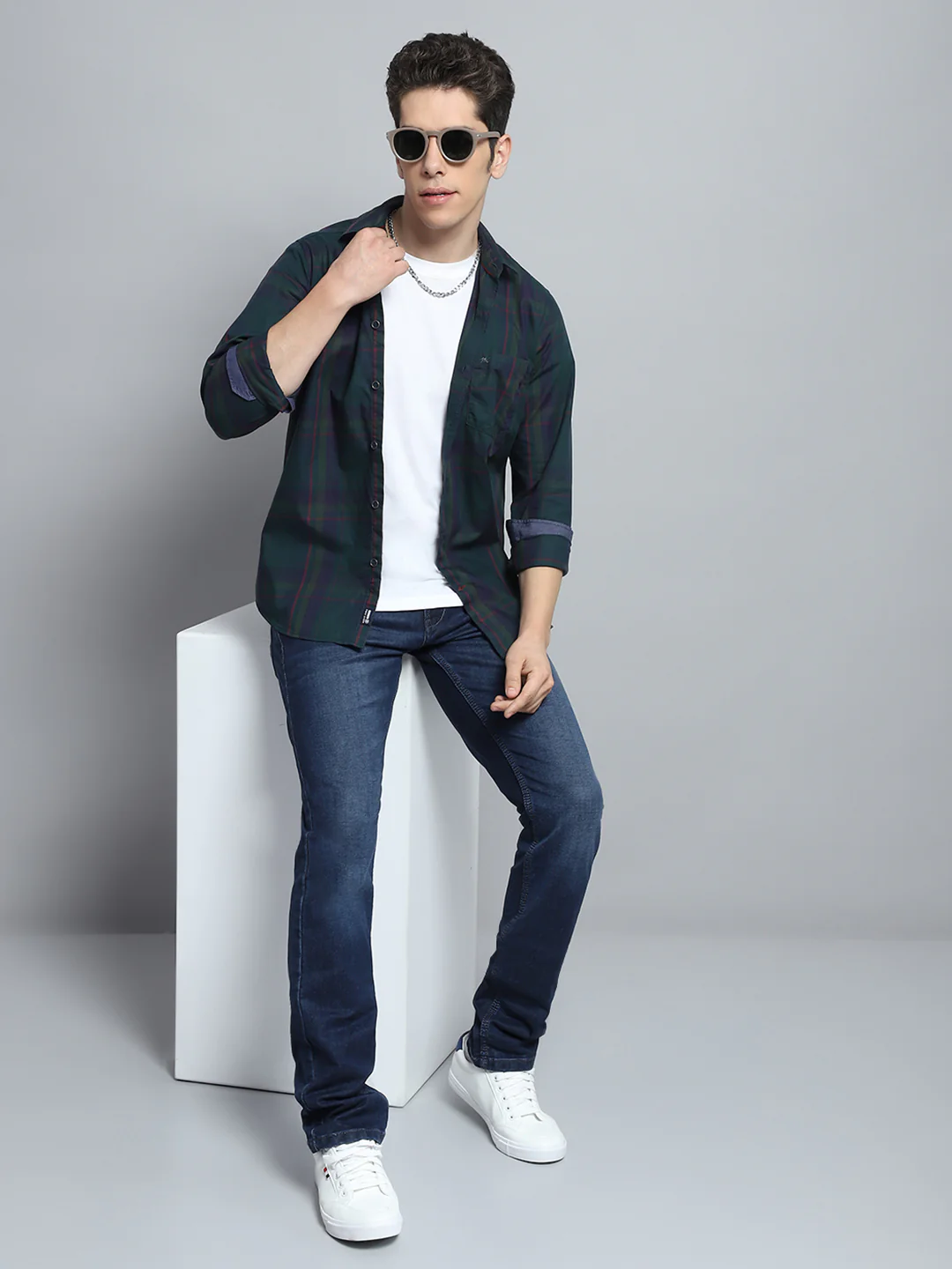 Men Green Check Collar Full Sleeve Shirt - Image 2