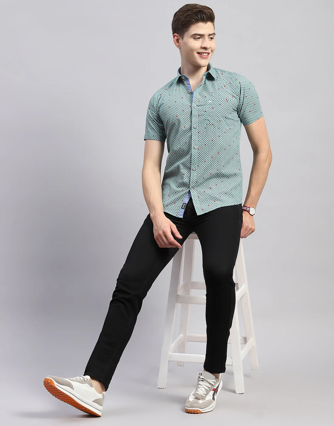 Men Green Check Collar Half Sleeve Shirt - Image 2