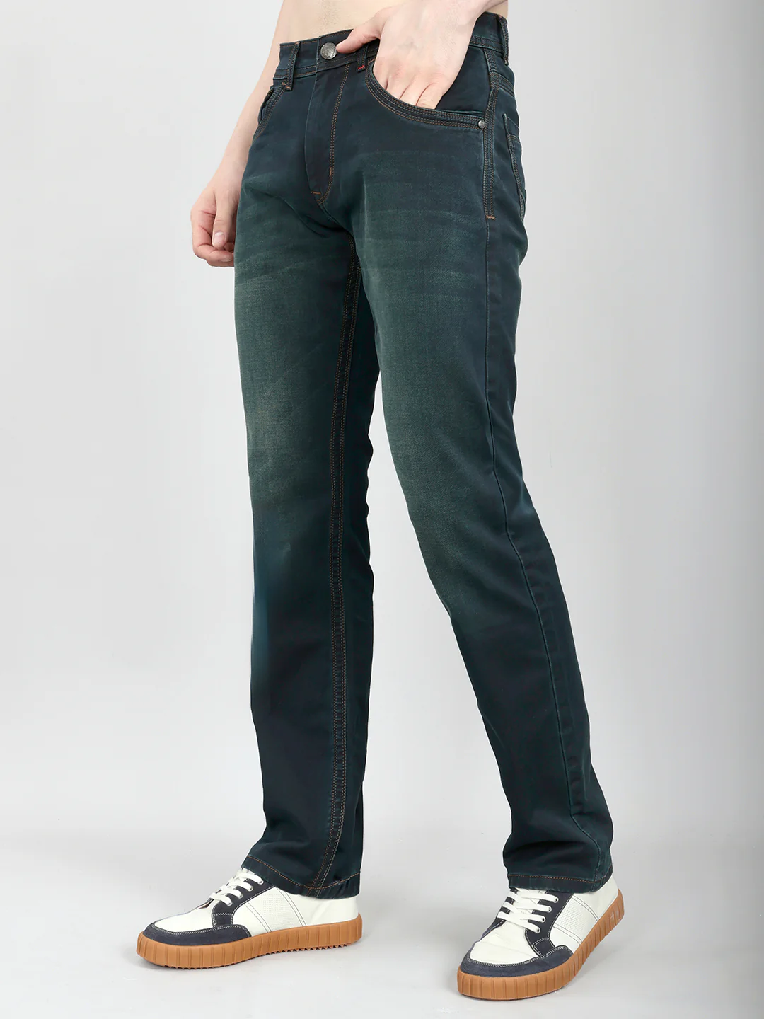 Men Green Light Wash Straight Fit Denim - Image 2