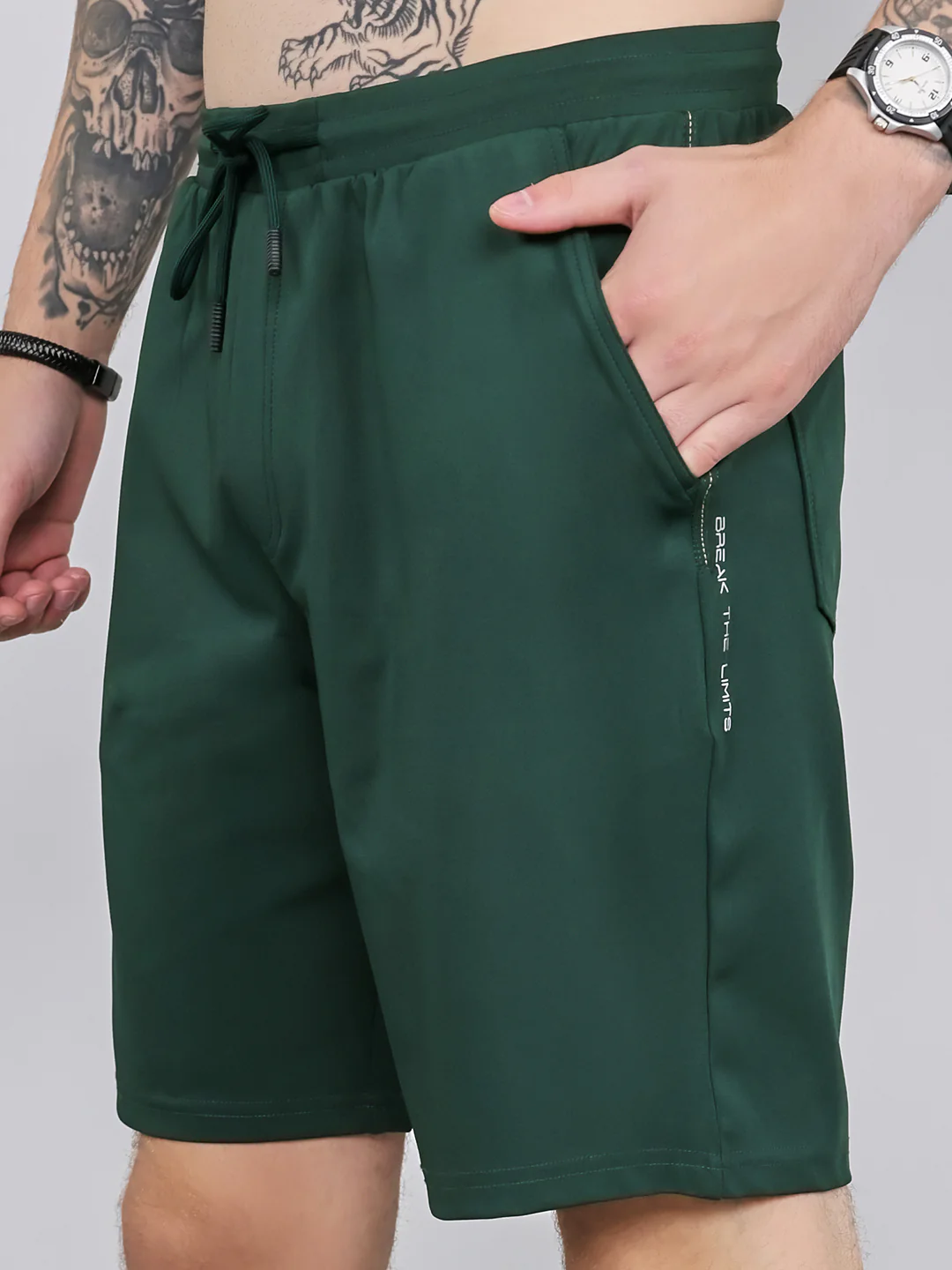 Men Green Plain Smart Fit Bermuda - Image 5
