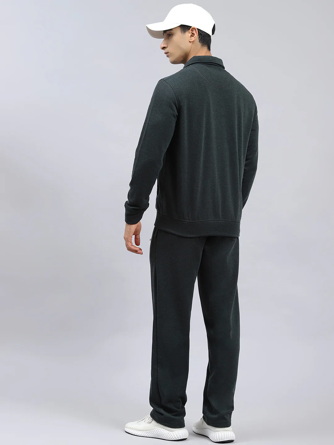 Men Green Plain Tracksuit - Image 5