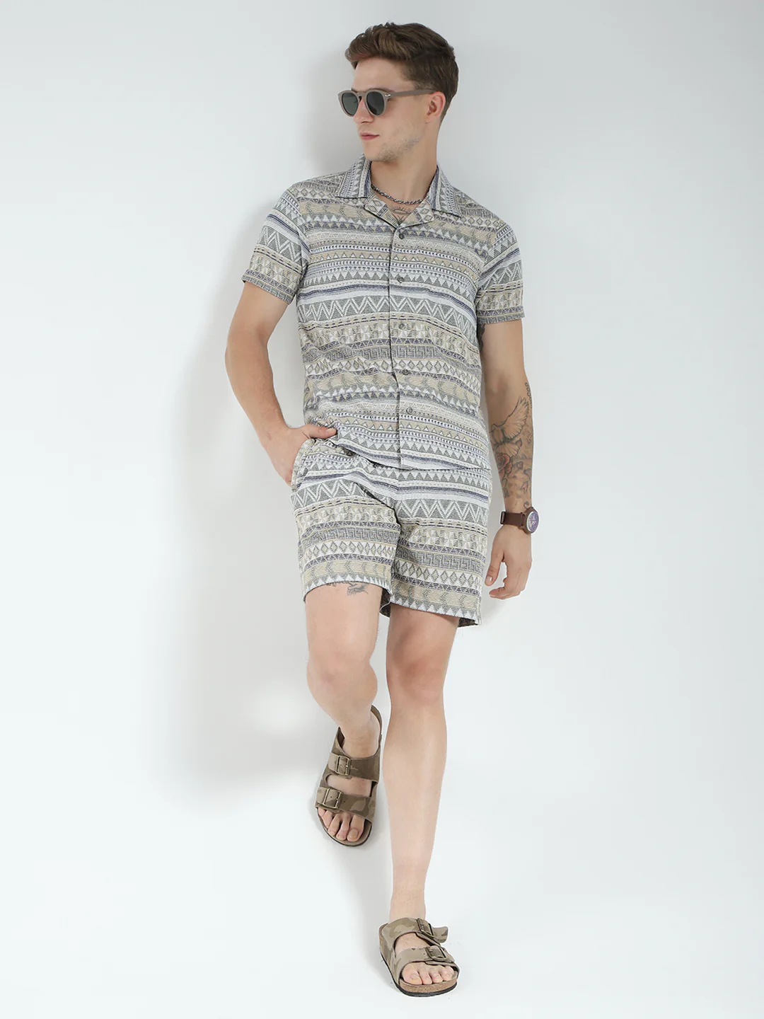 Men Green Printed Collar Half Sleeve Bermuda Set - Image 2