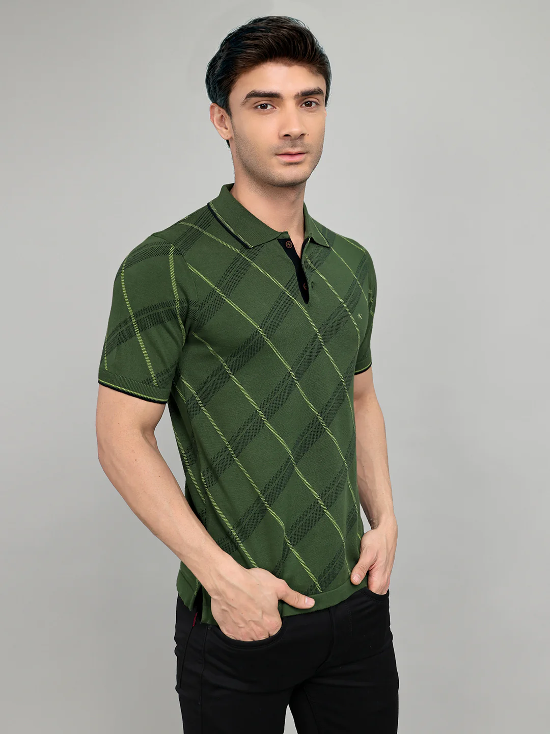 Men Green Printed Collar Half Sleeve T-Shirt - Image 2