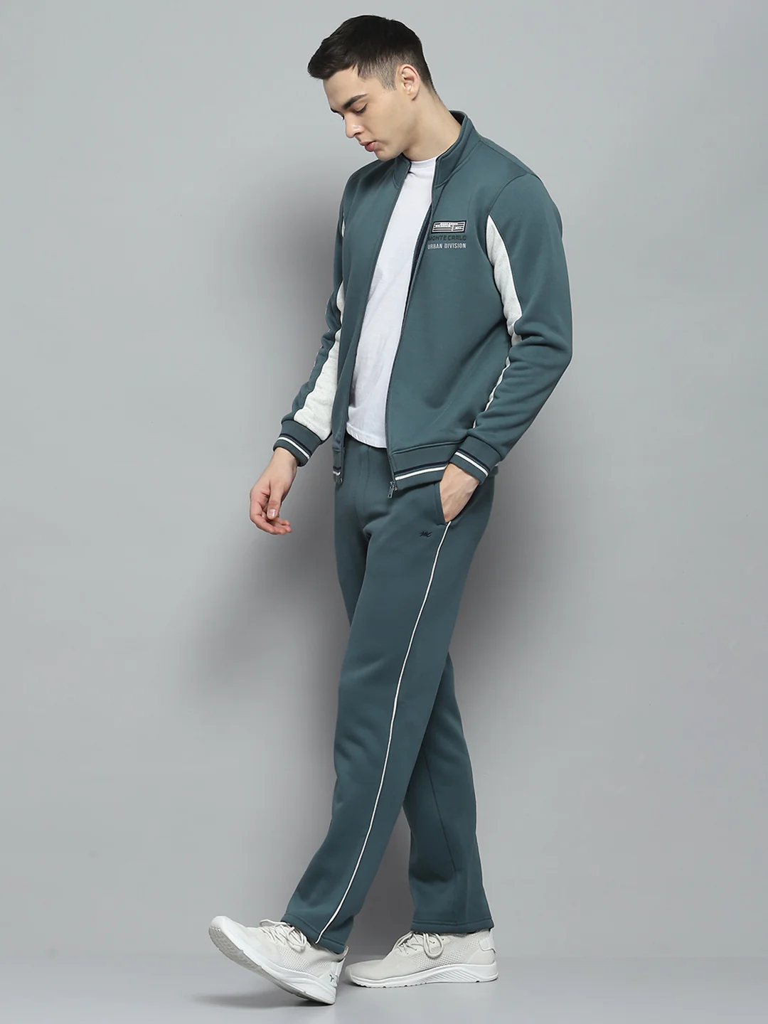 Men Green Printed Mock Neck Full Sleeve Winter Tracksuit - Image 2