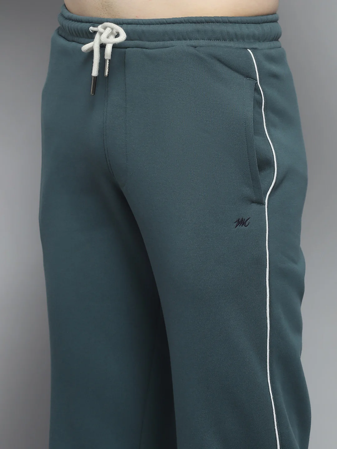 Men Green Printed Mock Neck Full Sleeve Winter Tracksuit - Image 8