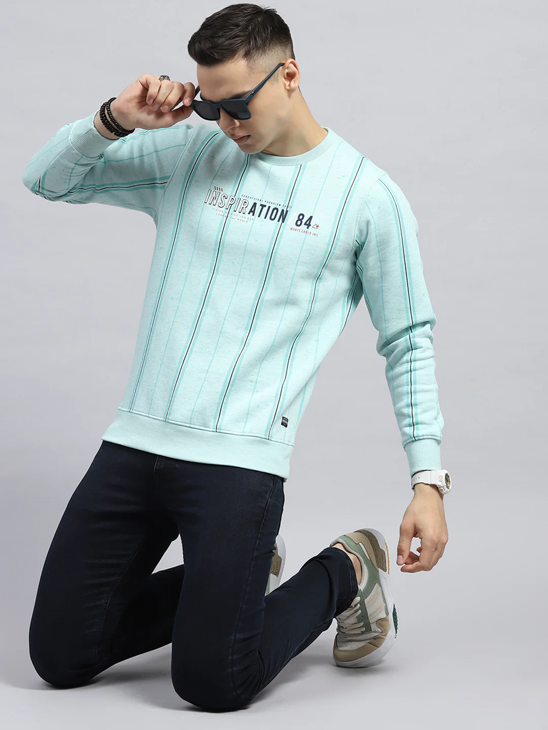 Men Green Printed Round Neck Full Sleeve Sweatshirt - Image 2