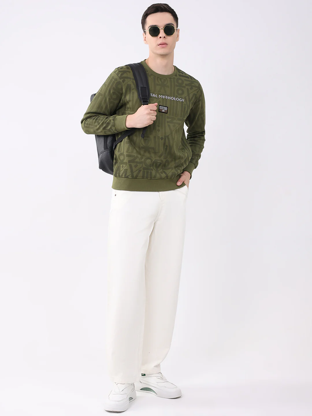 Men Green Printed Round Neck Full Sleeve Sweatshirt - Image 2