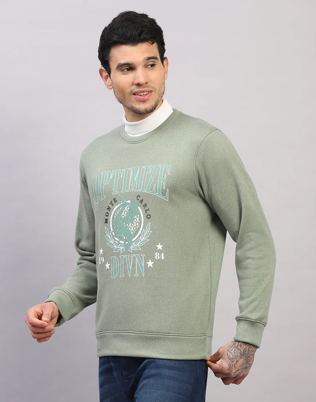 Men Green Printed Round Neck Full Sleeve Sweatshirt - Image 2
