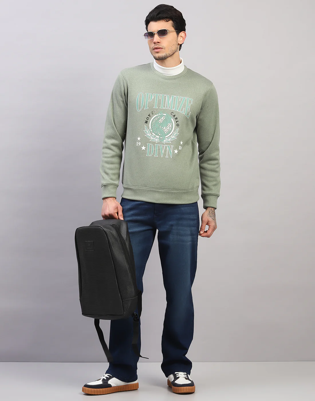 Men Green Printed Round Neck Full Sleeve Sweatshirt - Image 6