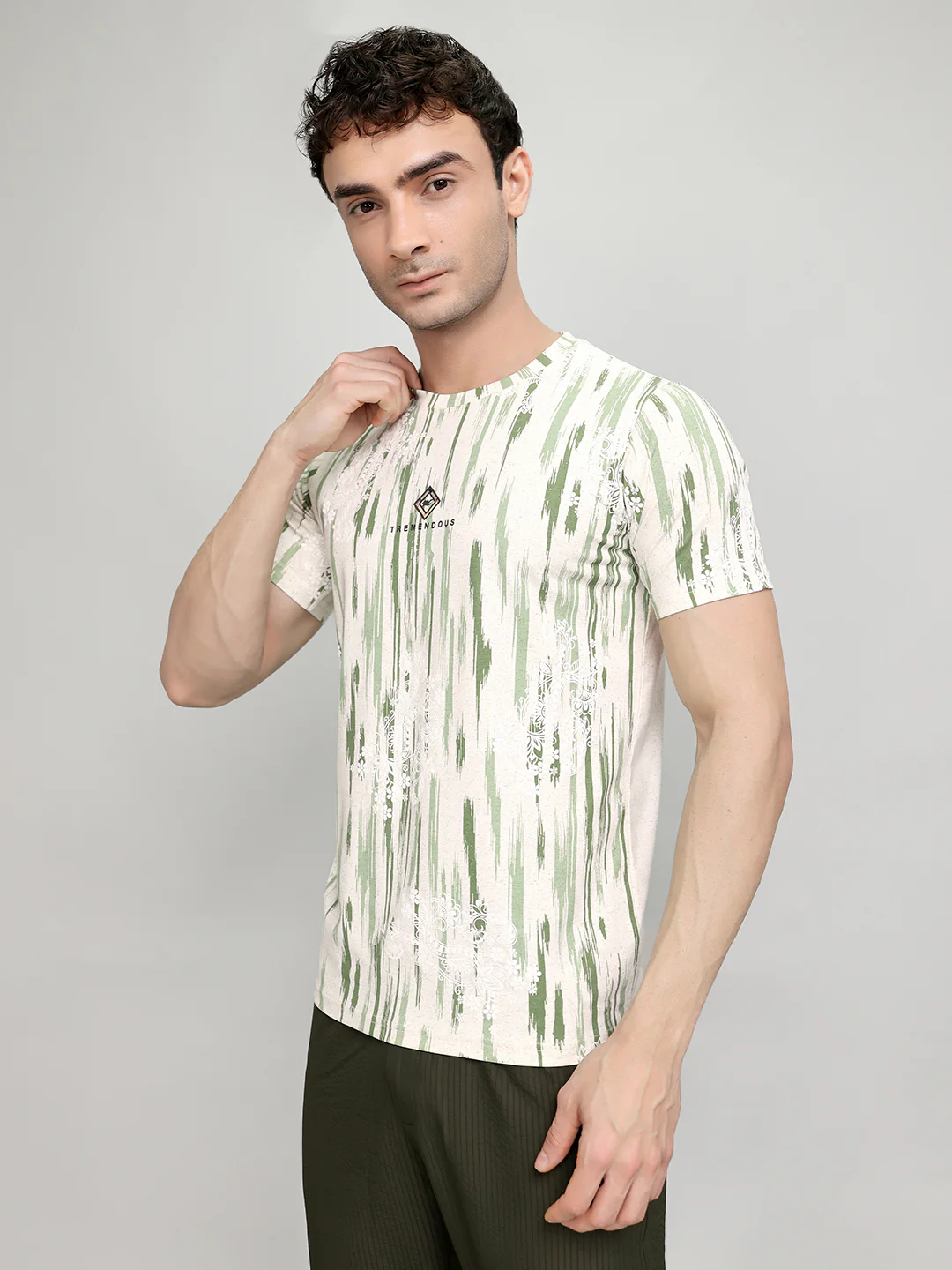 Men Green Printed Round Neck Half Sleeve T-Shirt - Image 2