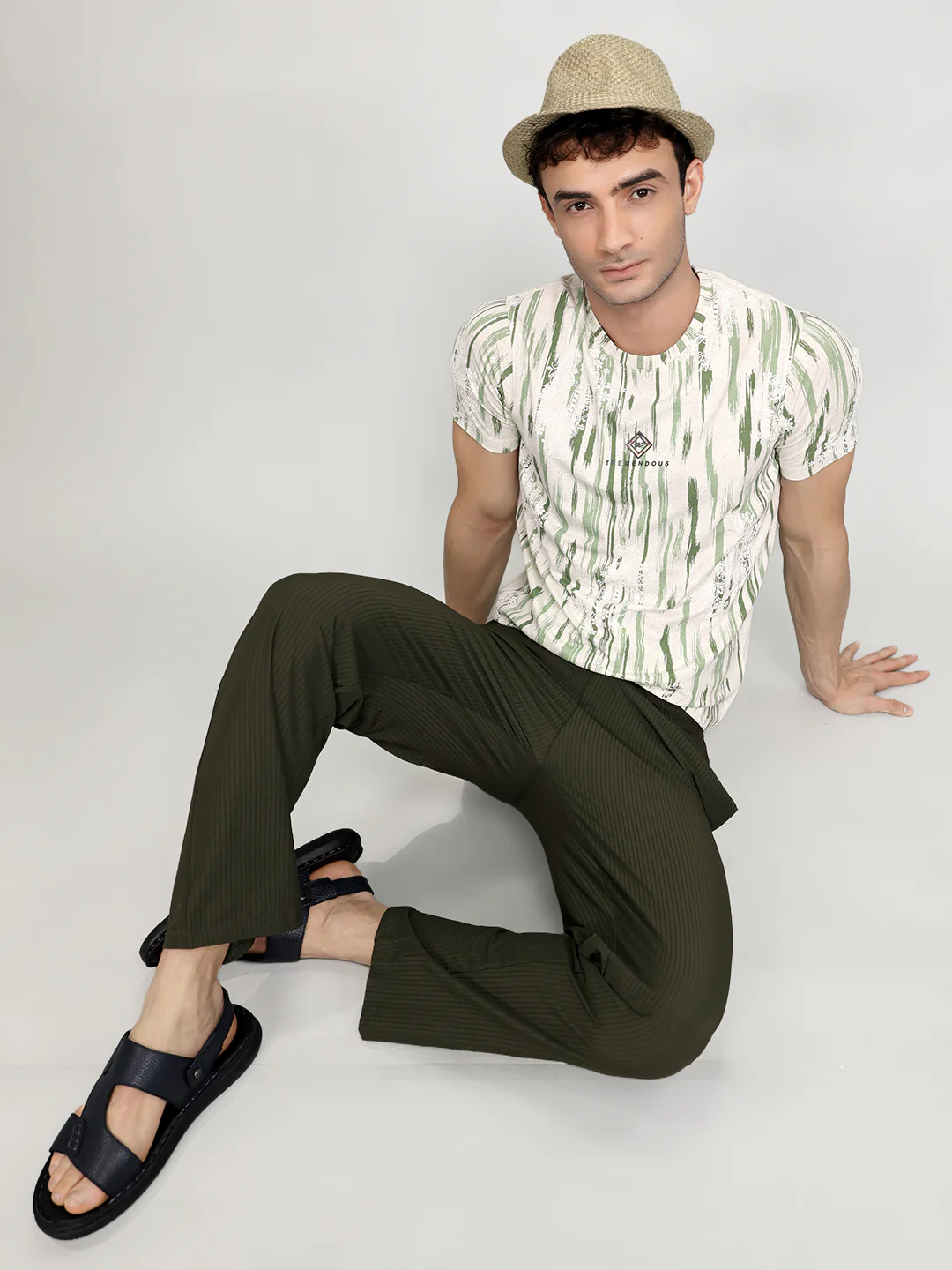 Men Green Printed Round Neck Half Sleeve T-Shirt - Image 6