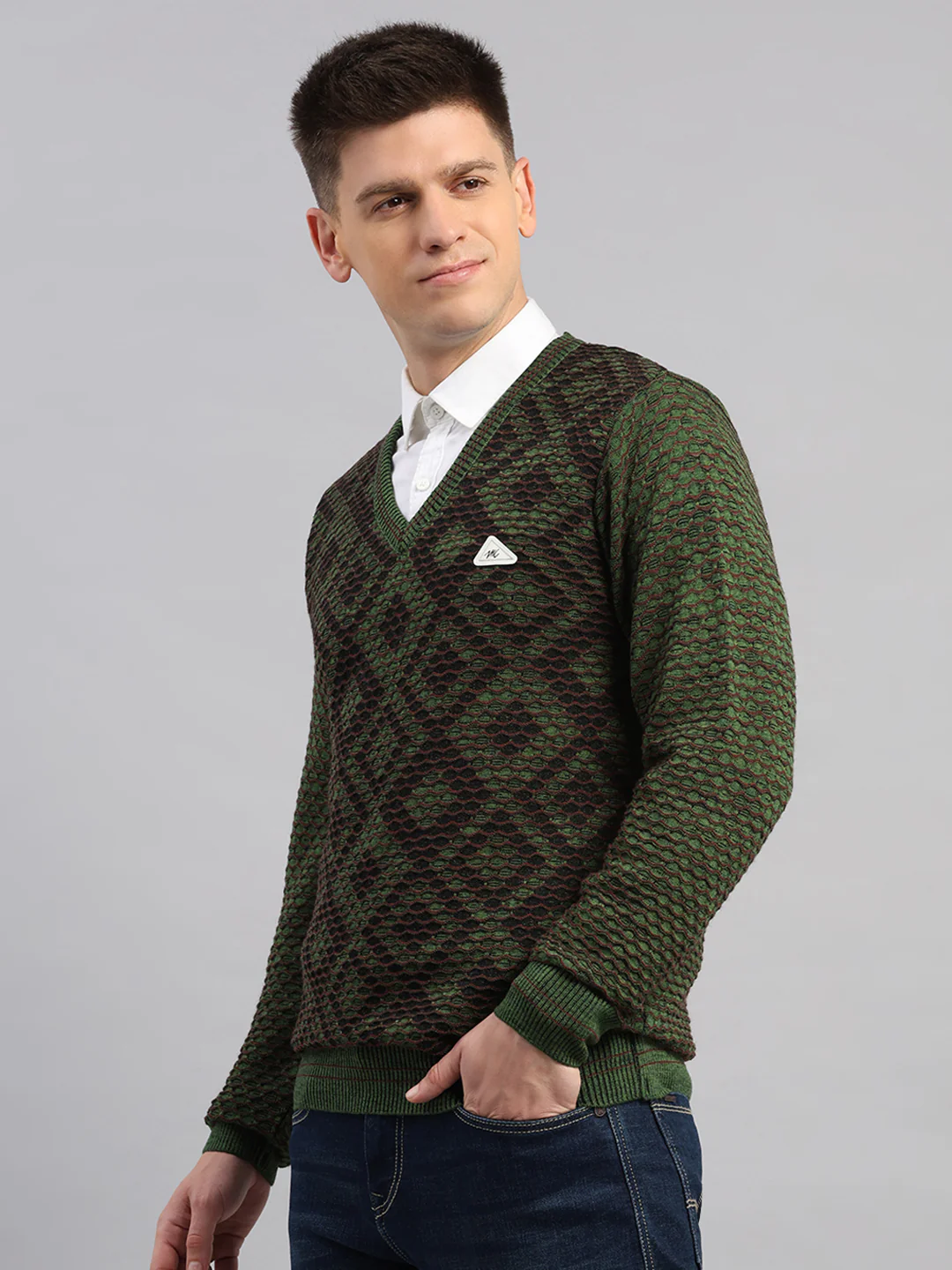 Men Green Printed V Neck Full Sleeve Pullover - Image 3