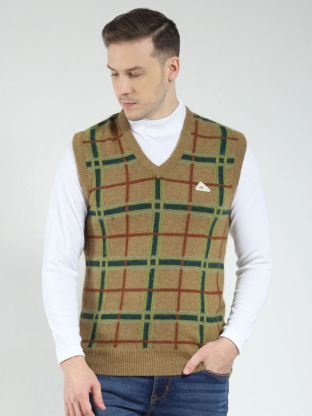 Men Green Printed V Neck Sleeveless Sweater - Image 6
