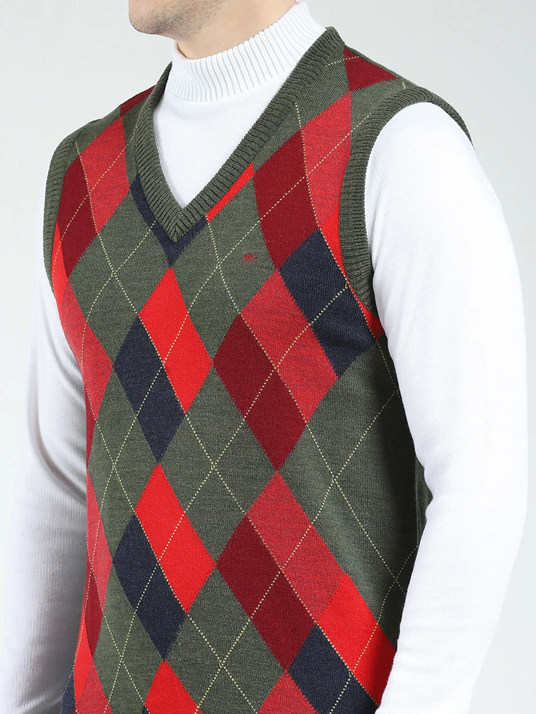 Men Green Printed V Neck Sleeveless Sweater - Image 6