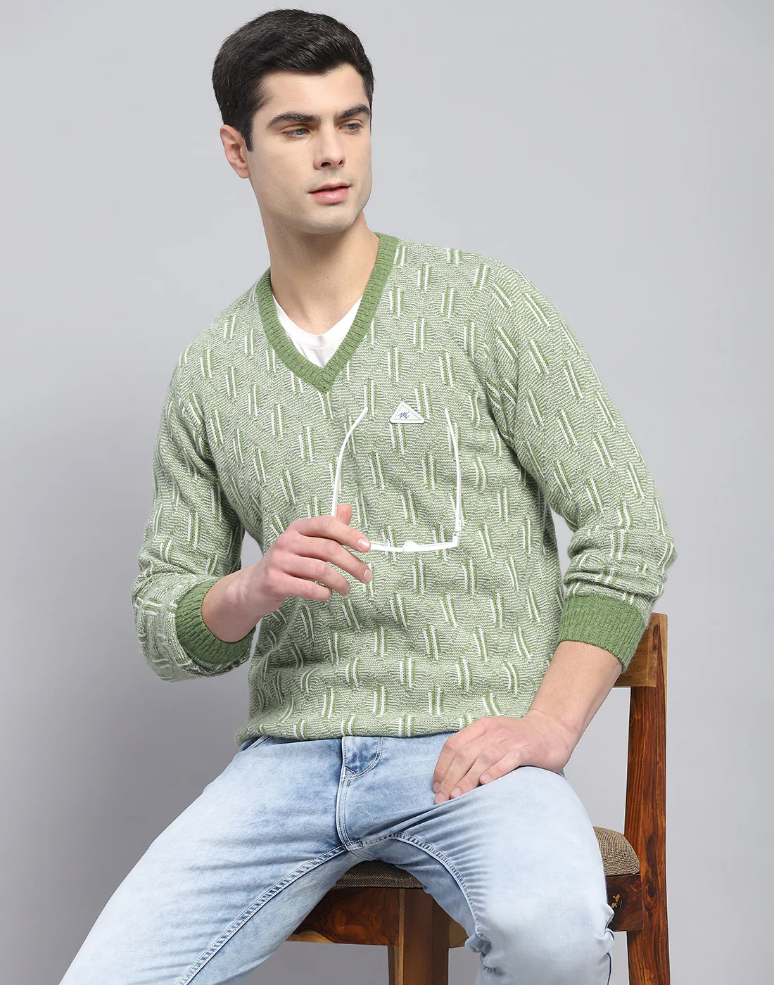 Men Green Self Design V Neck Full Sleeve Pullover - Image 2