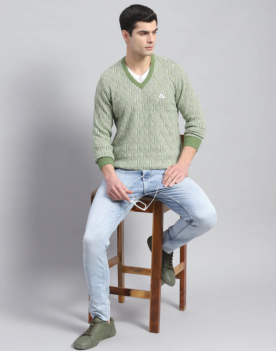 Men Green Self Design V Neck Full Sleeve Pullover - Image 3
