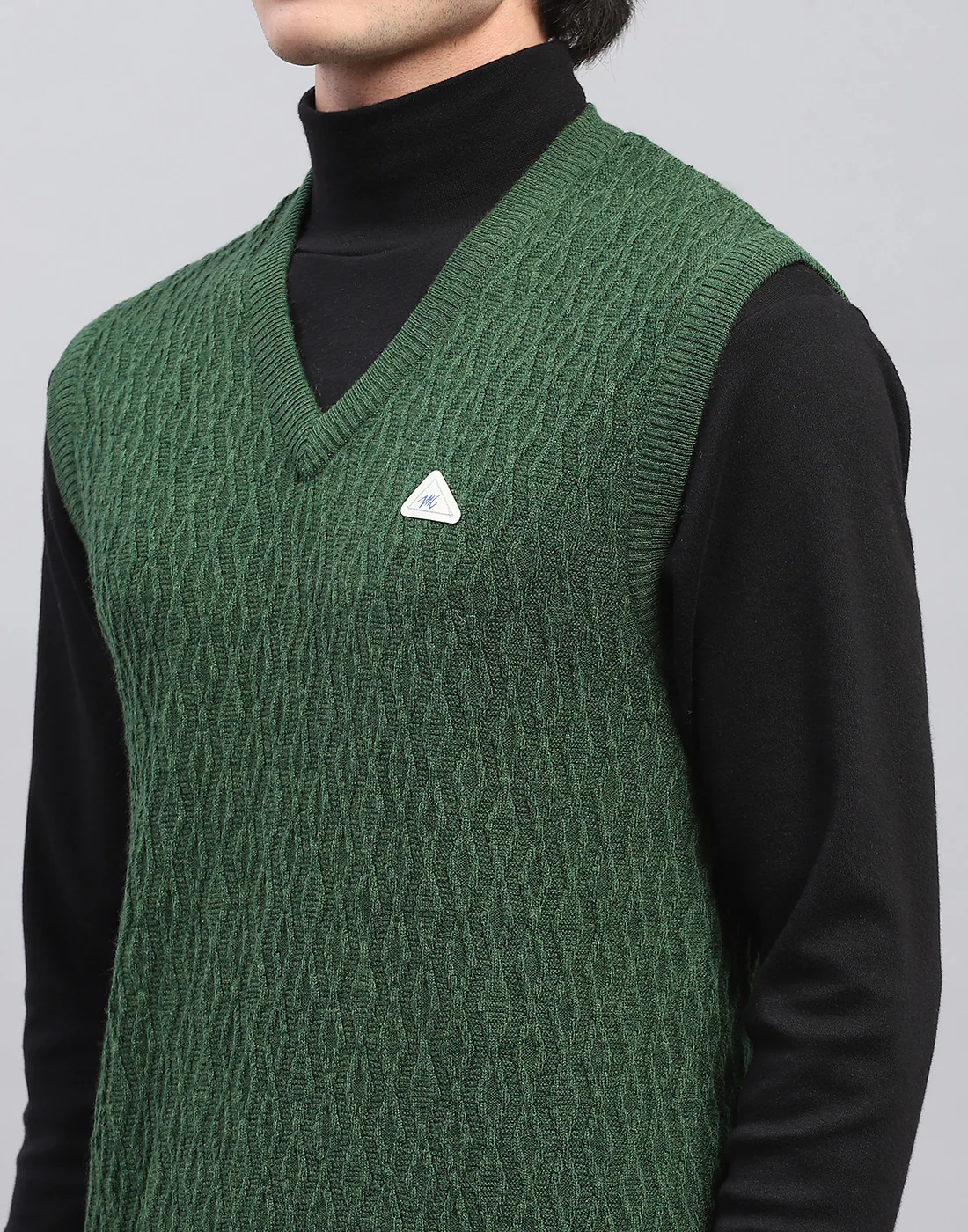 Men Green Self Design V Neck Sleeveless Sweater - Image 6